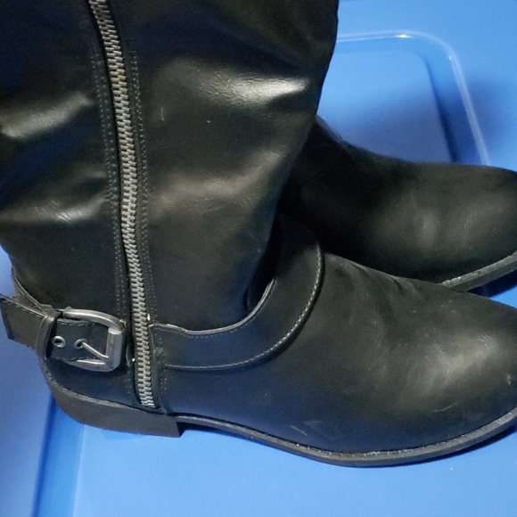 Women's Boots - Picture 3 of 5